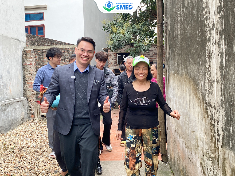 Bác sĩ SMED và bệnh nhân rạng rỡ trong hành trình "Khớp nối yêu thương" 